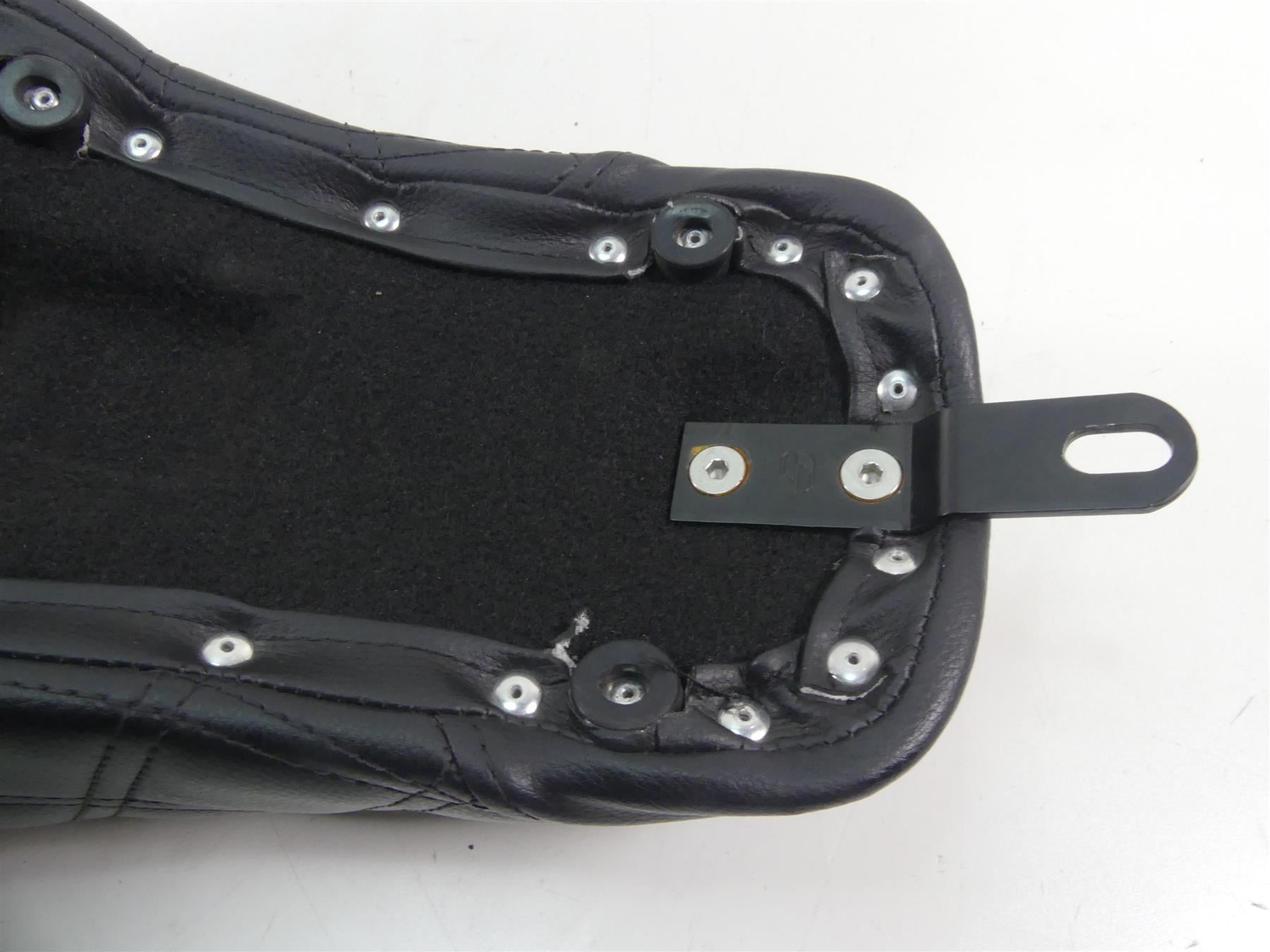 2021 Harley Softail FLSB Sport Glide Saddlemen Step Up Seat Saddle 818-29-175 {{ shop.shopifyCountryName }} - Mototech271