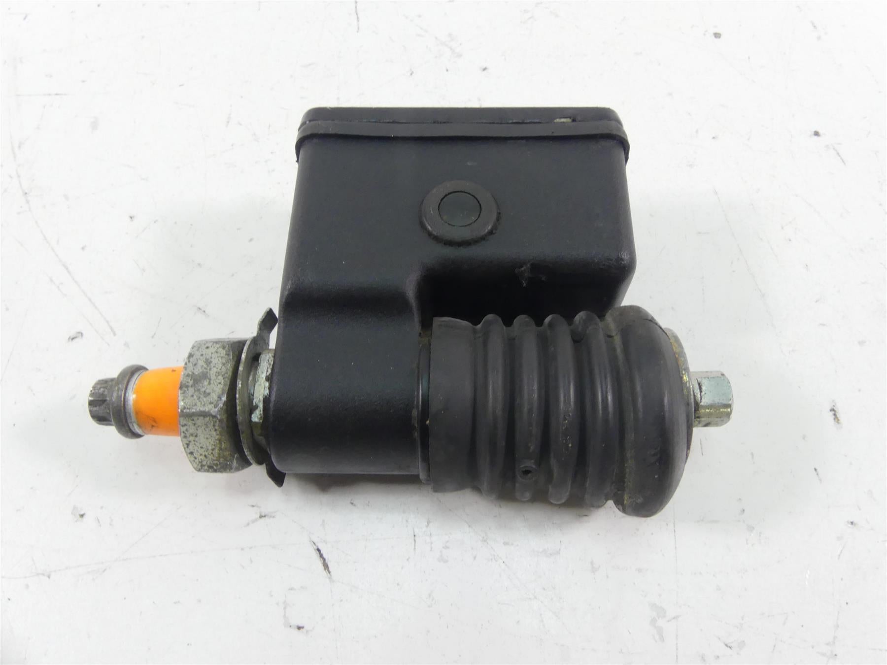 1998 Harley Dyna FXDL Low Rider Rear Brake Master Cylinder 42474-90C {{ shop.shopifyCountryName }} - Mototech271
