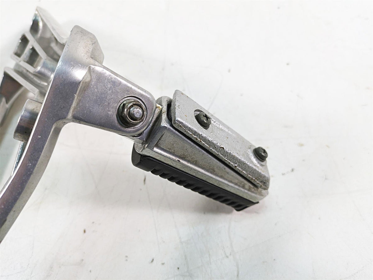 2002 Yamaha FZ1 FZS1000 Fazer Rear Passenger Footpeg Set 5LV-27430-01-00 {{ shop.shopifyCountryName }} - Mototech271