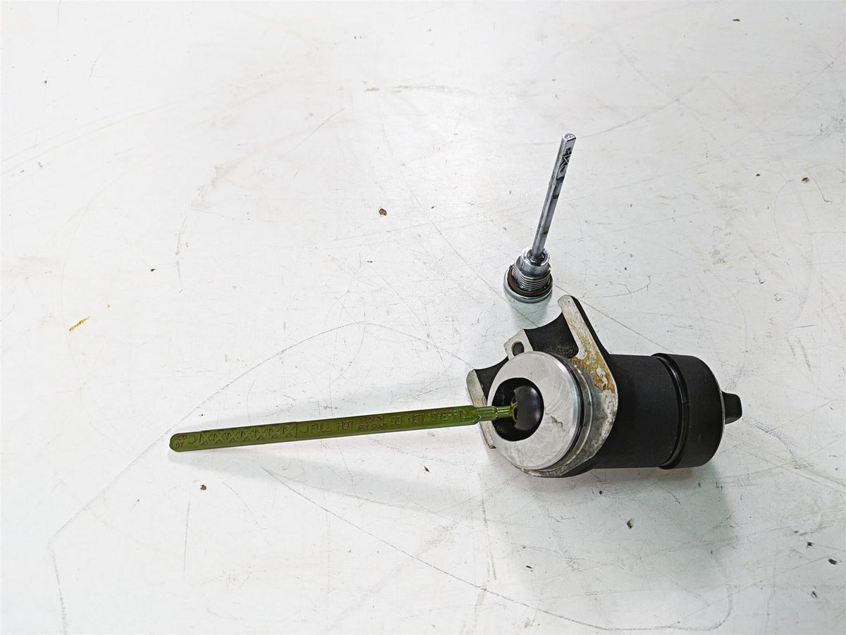 2015 Harley FXDL Dyna Low Rider Oil Dip Stick Spout Set 62700001 62457-06 {{ shop.shopifyCountryName }} - Mototech271