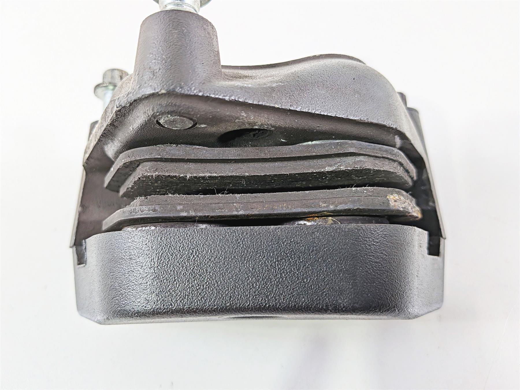 2006 Harley Davidson Dyna FXDBI Street Bob Front Brake Caliper 44046-00D {{ shop.shopifyCountryName }} - Mototech271