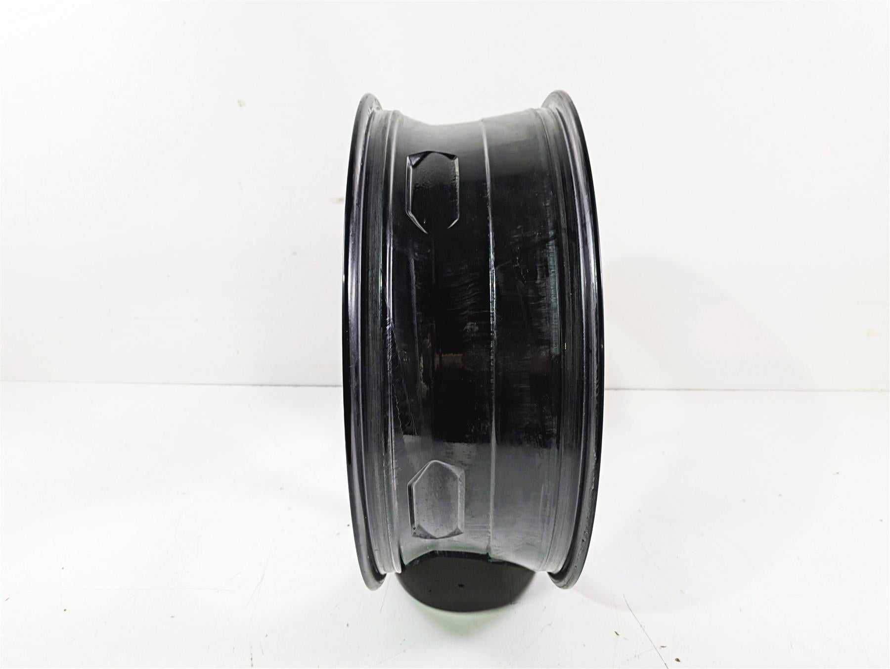 2019 Triumph Speed Triple RS 1050 Straight Rear Wheel Rim 17x6 T2010574 {{ shop.shopifyCountryName }} - Mototech271