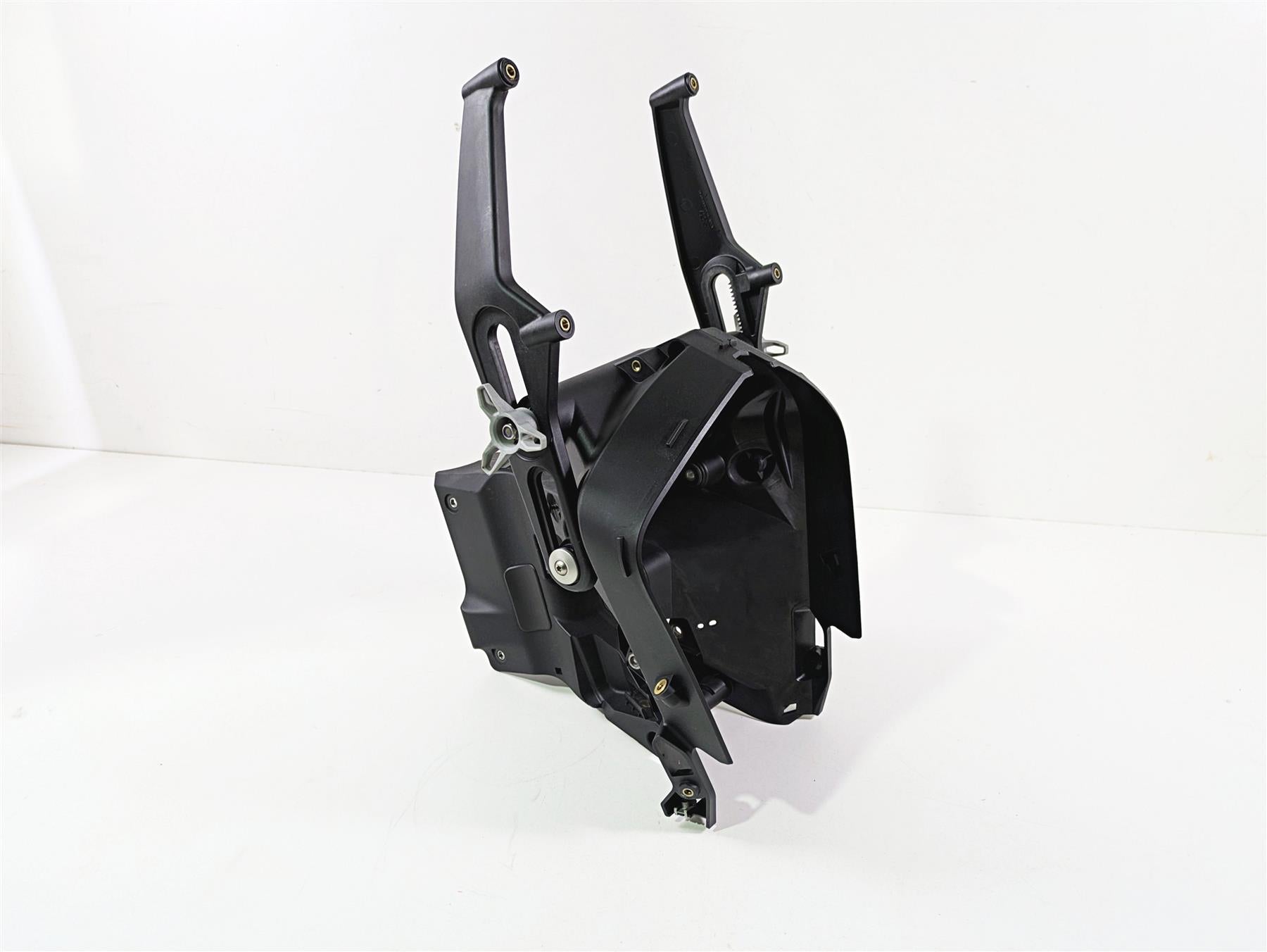 2020 KTM 1290 Super Adventure R Headlight Mask Holder Carrier Stay 6071401110033 {{ shop.shopifyCountryName }} - Mototech271