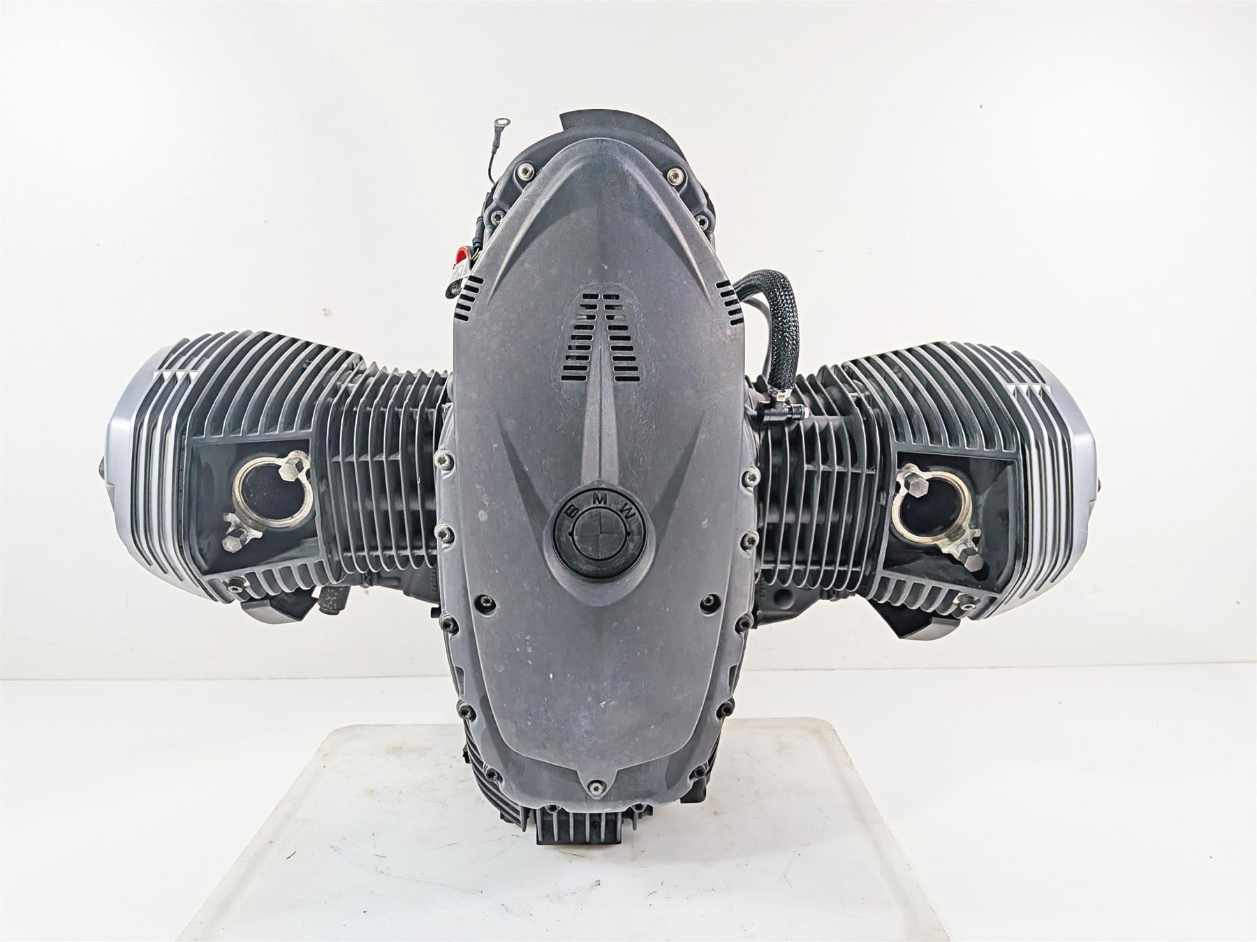 2023 BMW R nineT Scrambler K23 Running Engine Motor 8k Only - Video 11009443075 {{ shop.shopifyCountryName }} - Mototech271