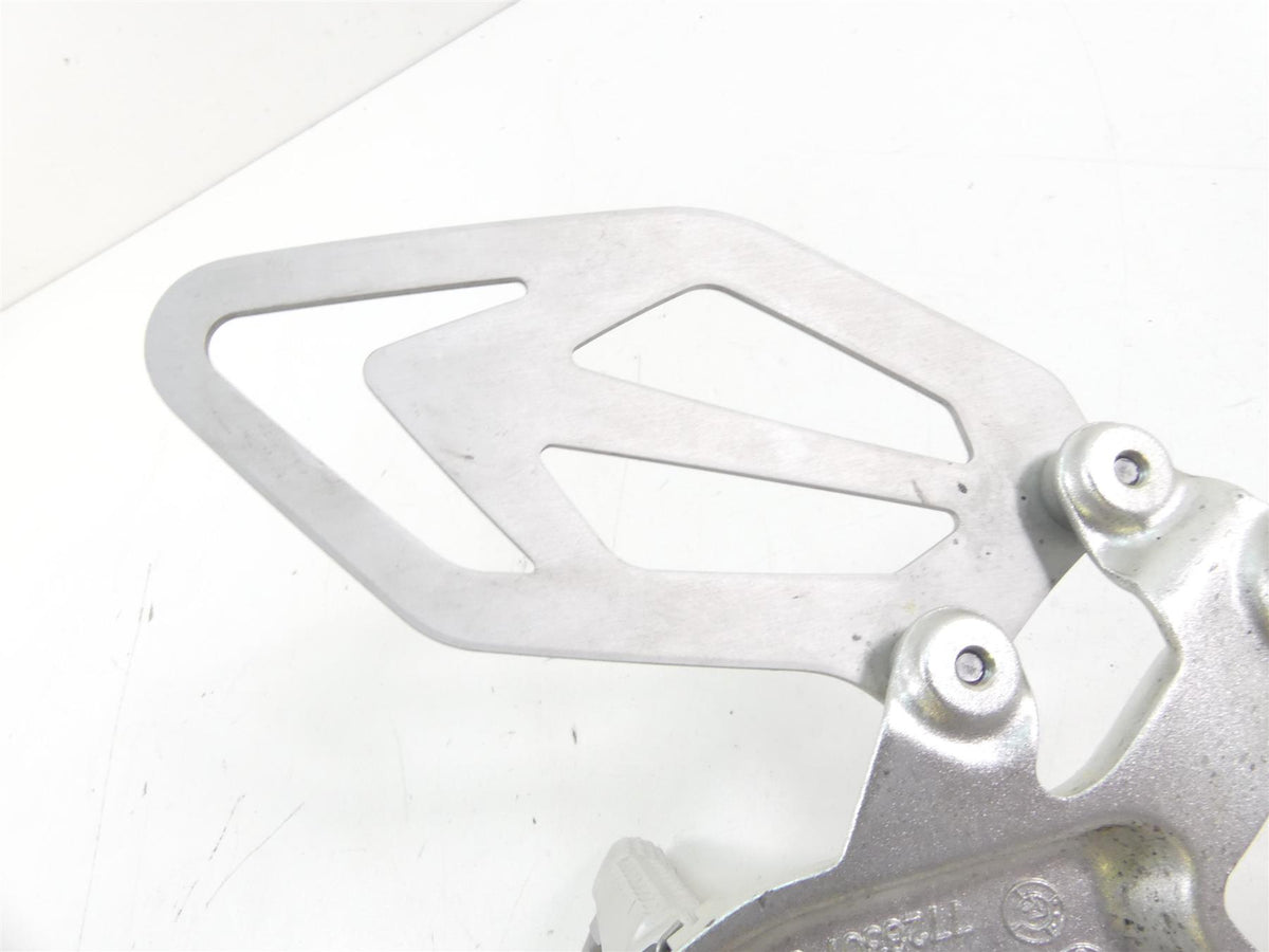2018 BMW S1000RR K46 Left Front Foot Peg Footpeg Set & Shifter Lever 46717728307 {{ shop.shopifyCountryName }} - Mototech271