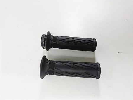 2023 Suzuki GSX1300 RR Hayabusa Left Right Handle Bar Grip Set 57110-21H02 {{ shop.shopifyCountryName }} - Mototech271