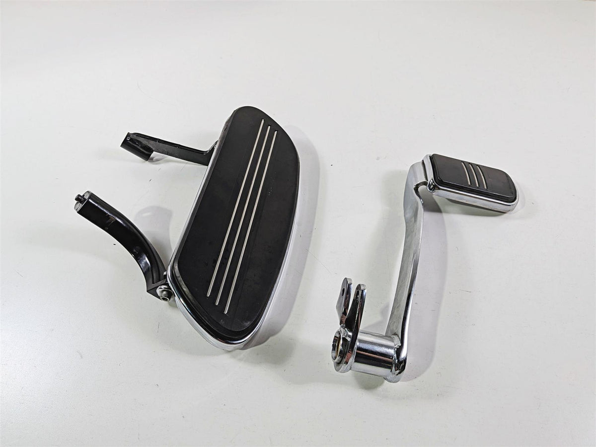 2016 Harley Touring FLHX Street Glide Right Floor Board & Brake Pedal 50674-05 {{ shop.shopifyCountryName }} - Mototech271