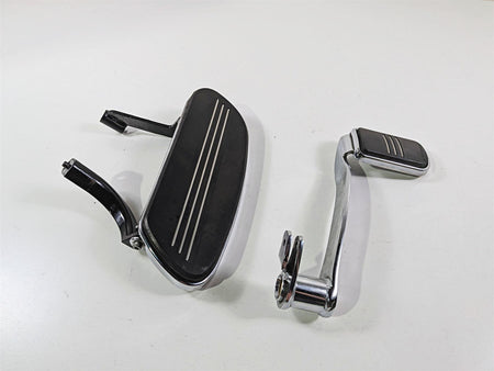2016 Harley Touring FLHX Street Glide Right Floor Board & Brake Pedal 50674-05 {{ shop.shopifyCountryName }} - Mototech271