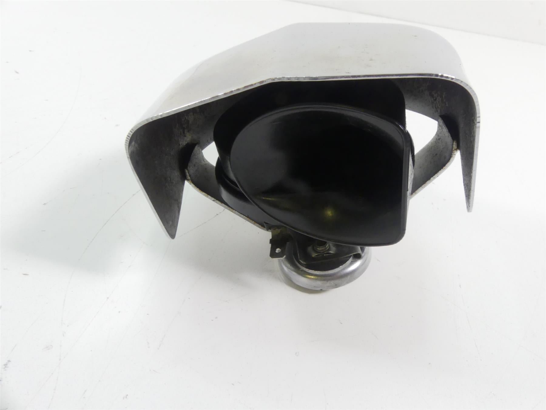 2004 Harley Softail FLSTFI Fat Boy Horn + Chrome Cover 61300478A {{ shop.shopifyCountryName }} - Mototech271