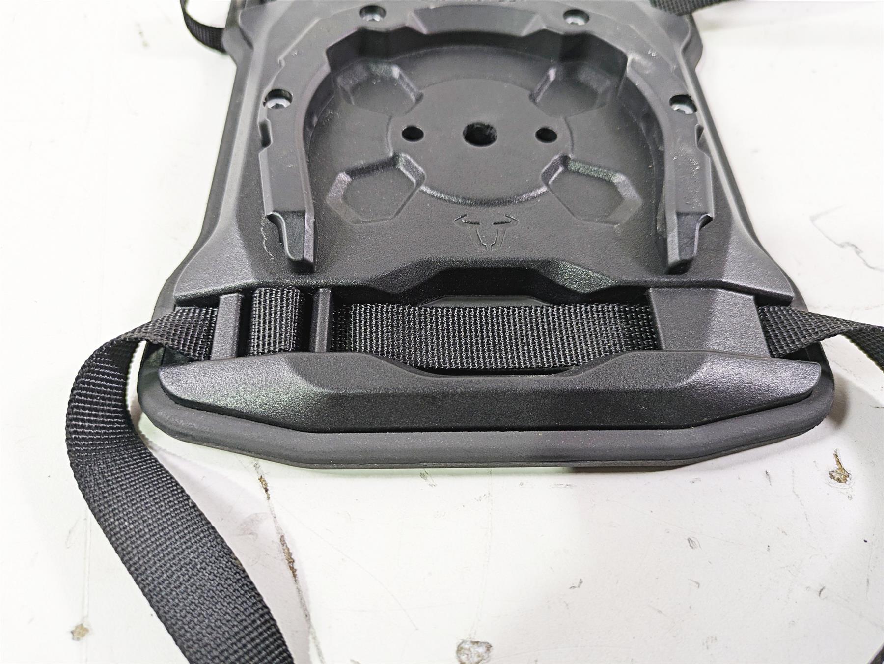 2019 Triumph Speed Triple RS 1050 SW-Motech Pro Seat Ring Bag Mount Kit TRT.00.787.21500/B {{ shop.shopifyCountryName }} - Mototech271