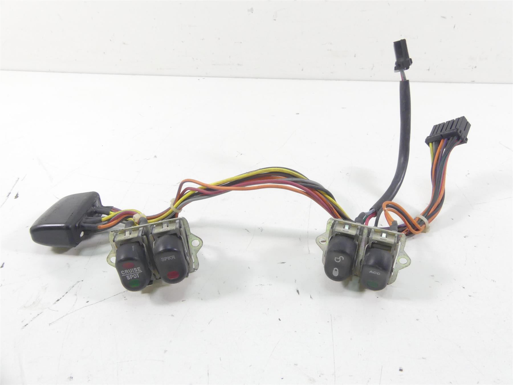 2007 Harley FLHTCU SE2 CVO Electra Glide Auxiliary Cruise Lock Switches 70290-07