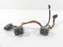 Load image into Gallery viewer, 2007 Harley FLHTCU SE2 CVO Electra Glide Auxiliary Cruise Lock Switches 70290-07
