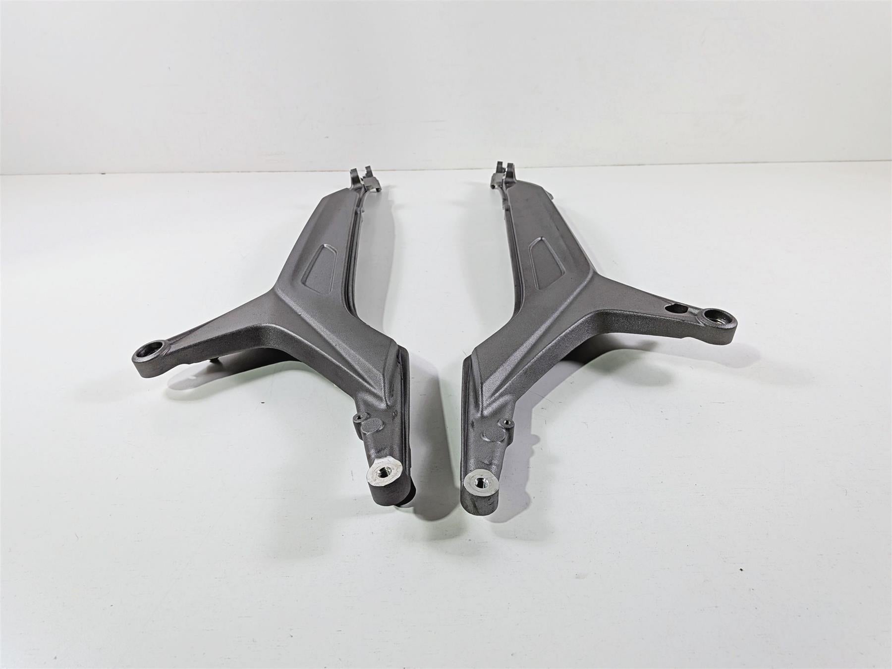 2016 Ducati Hypermotard 939 SP Subframe Sub Frame Set 47110351BA 47110361BA-Mototech271