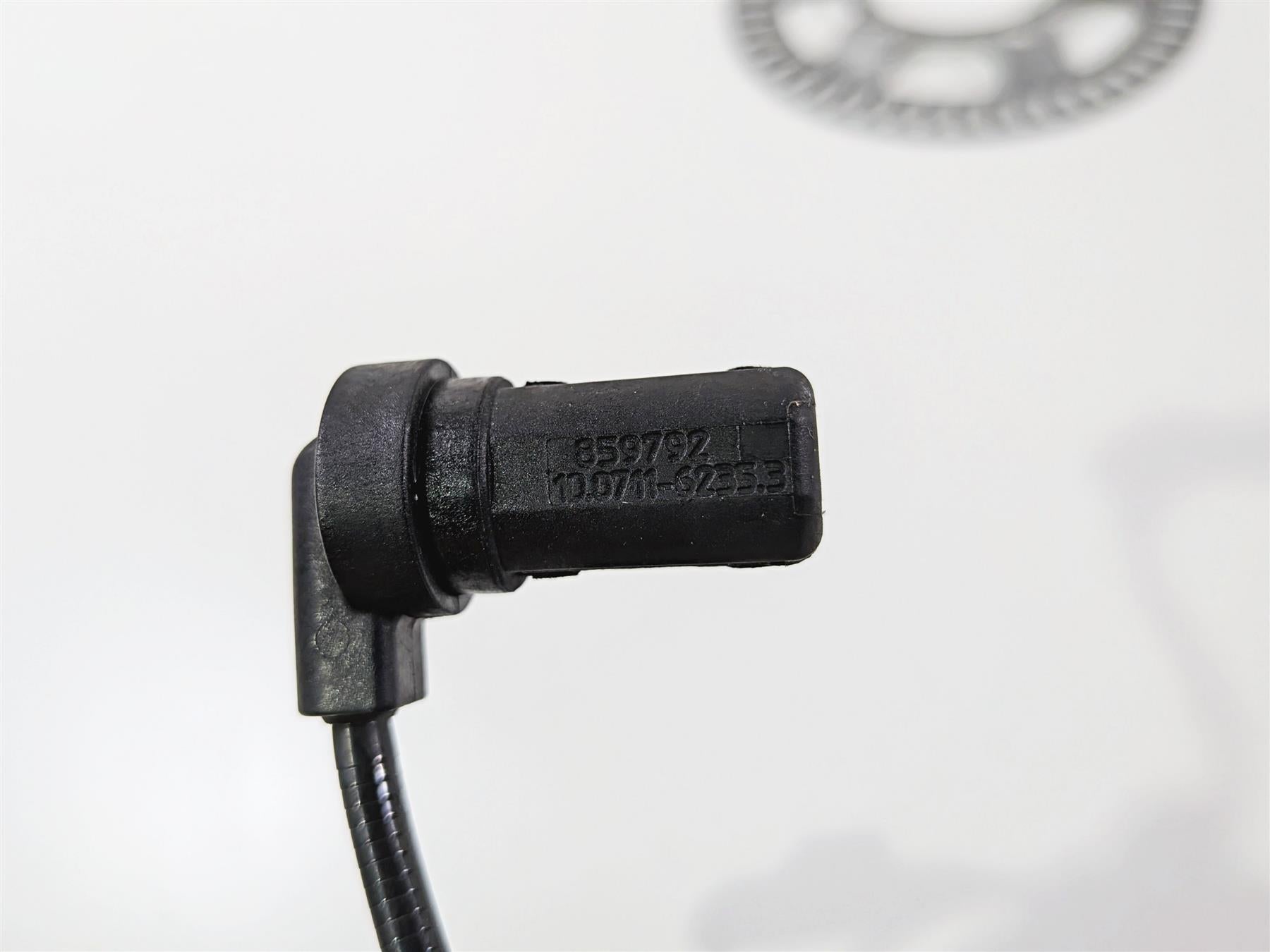 2016 Aprilia RSV 1100 Tuono V4 Factory Front Wheel Abs Brake Speed Sensor 859792 {{ shop.shopifyCountryName }} - Mototech271