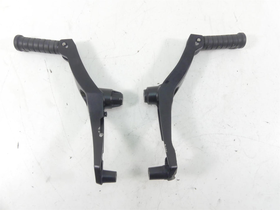 2012 Victory Cross Country Rear Passenger Footpeg Set - Read 5136384 5136385 {{ shop.shopifyCountryName }} - Mototech271