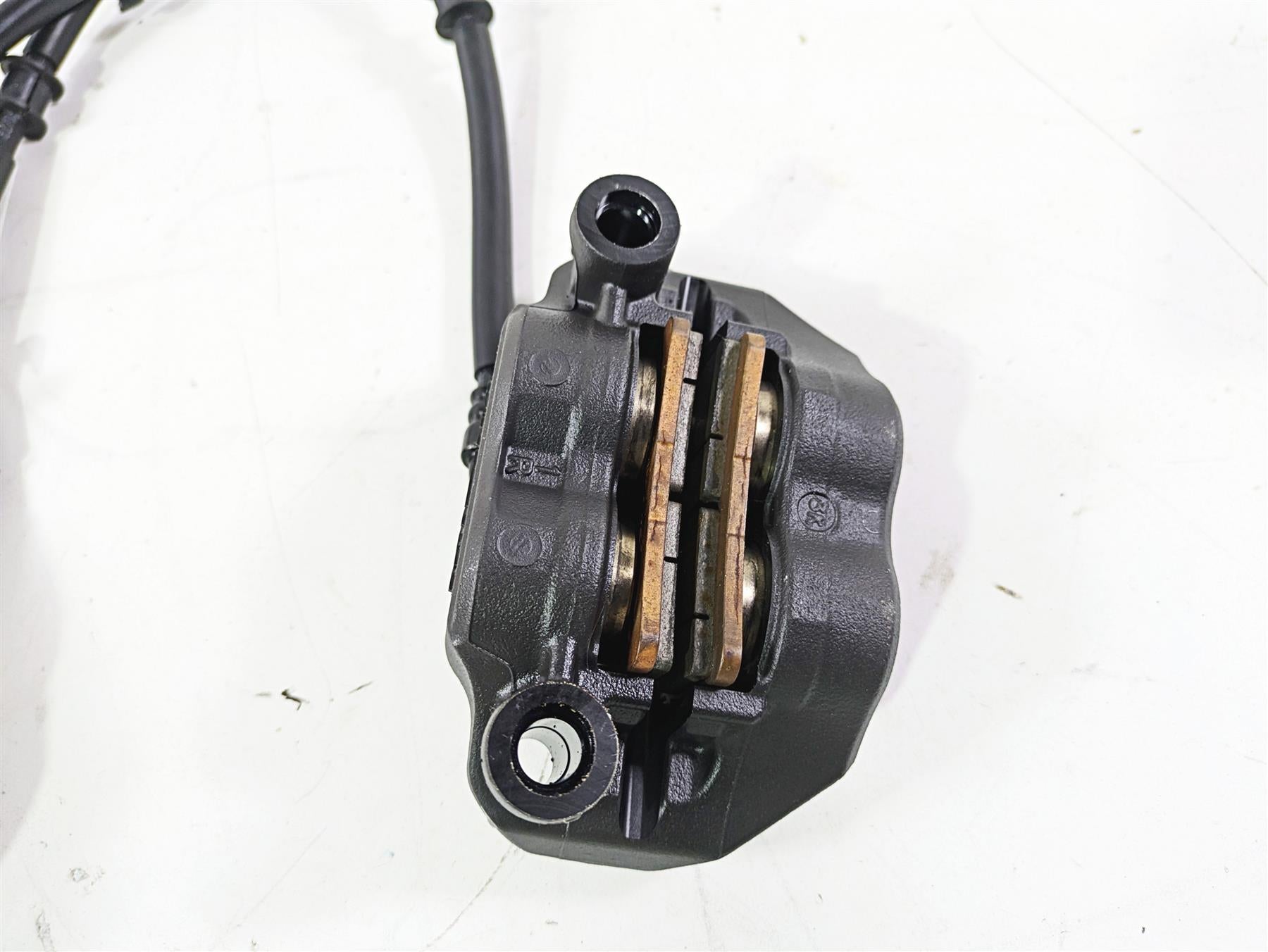 2024 Kawasaki ZX6R ZX636 Ninja Nissin Front Brake Caliper Set 40mi 43080-0111-DJ {{ shop.shopifyCountryName }} - Mototech271