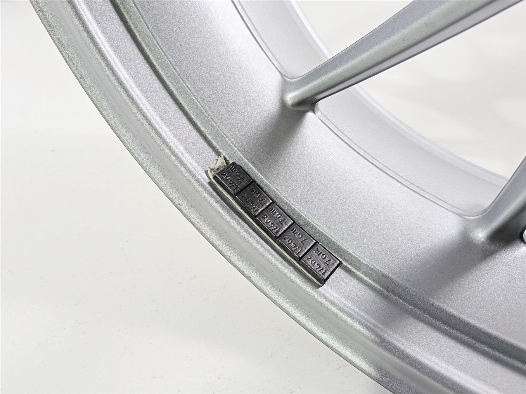 2023 BMW R1250RT RTP K52 Straight Silver Rear Wheel Rim 17x5.5 36317727235 {{ shop.shopifyCountryName }} - Mototech271
