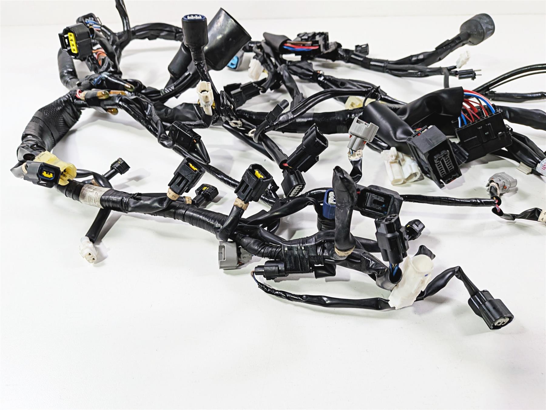 2024 Yamaha YZF R1 RN65 Main Wiring Harness Loom - Read B3L-82590-11-00 {{ shop.shopifyCountryName }} - Mototech271