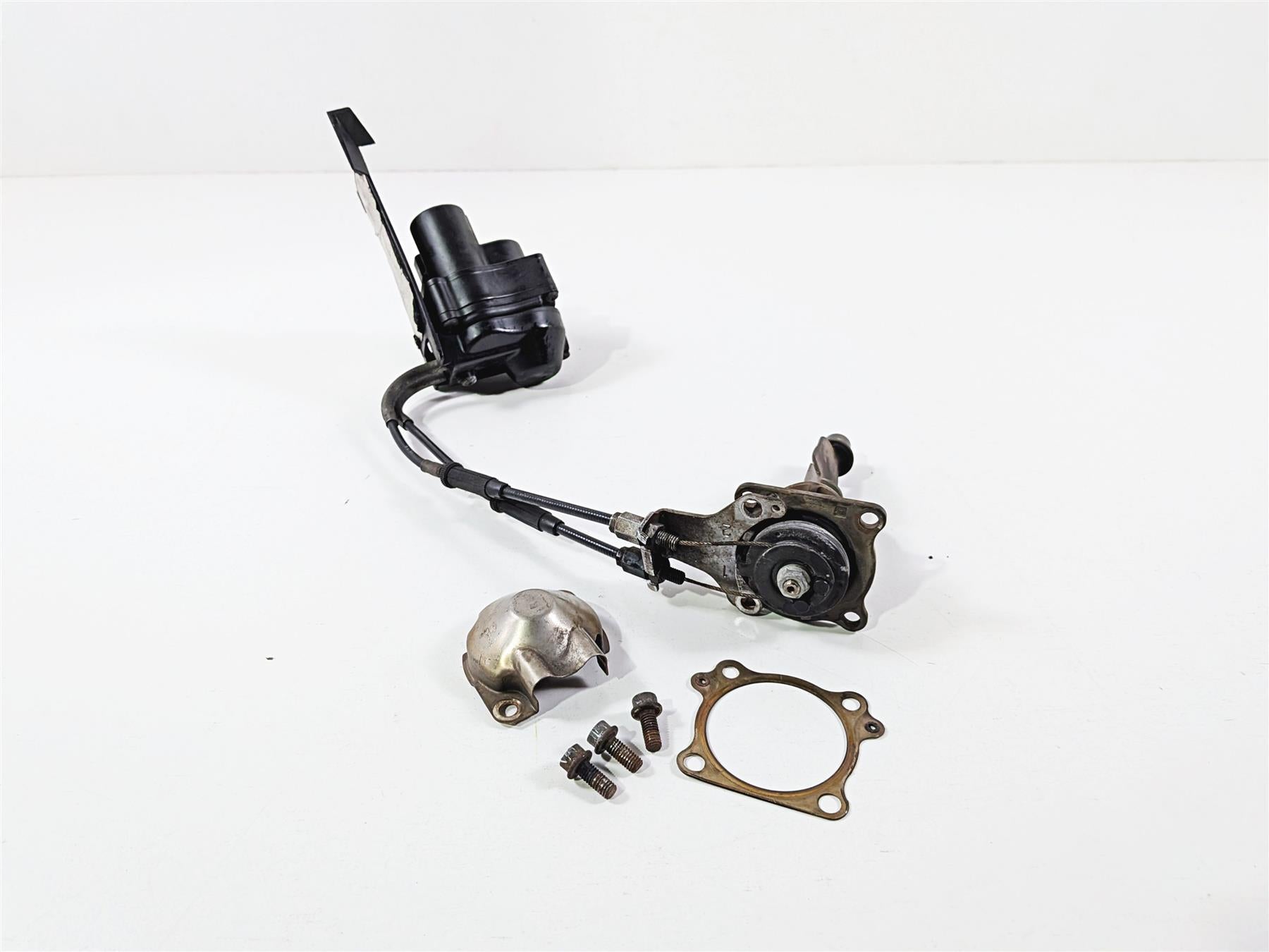 2008 Yamaha YZF R1 RN19 Exhaust Valve & Servo Actuator Motor 5VY-85820-10-00 {{ shop.shopifyCountryName }} - Mototech271