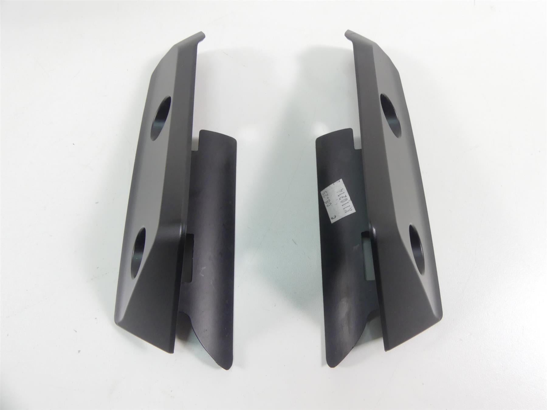 2015 Triumph 1050 Speed Triple R Phantom Black Front Fender Cover T2306522 {{ shop.shopifyCountryName }} - Mototech271