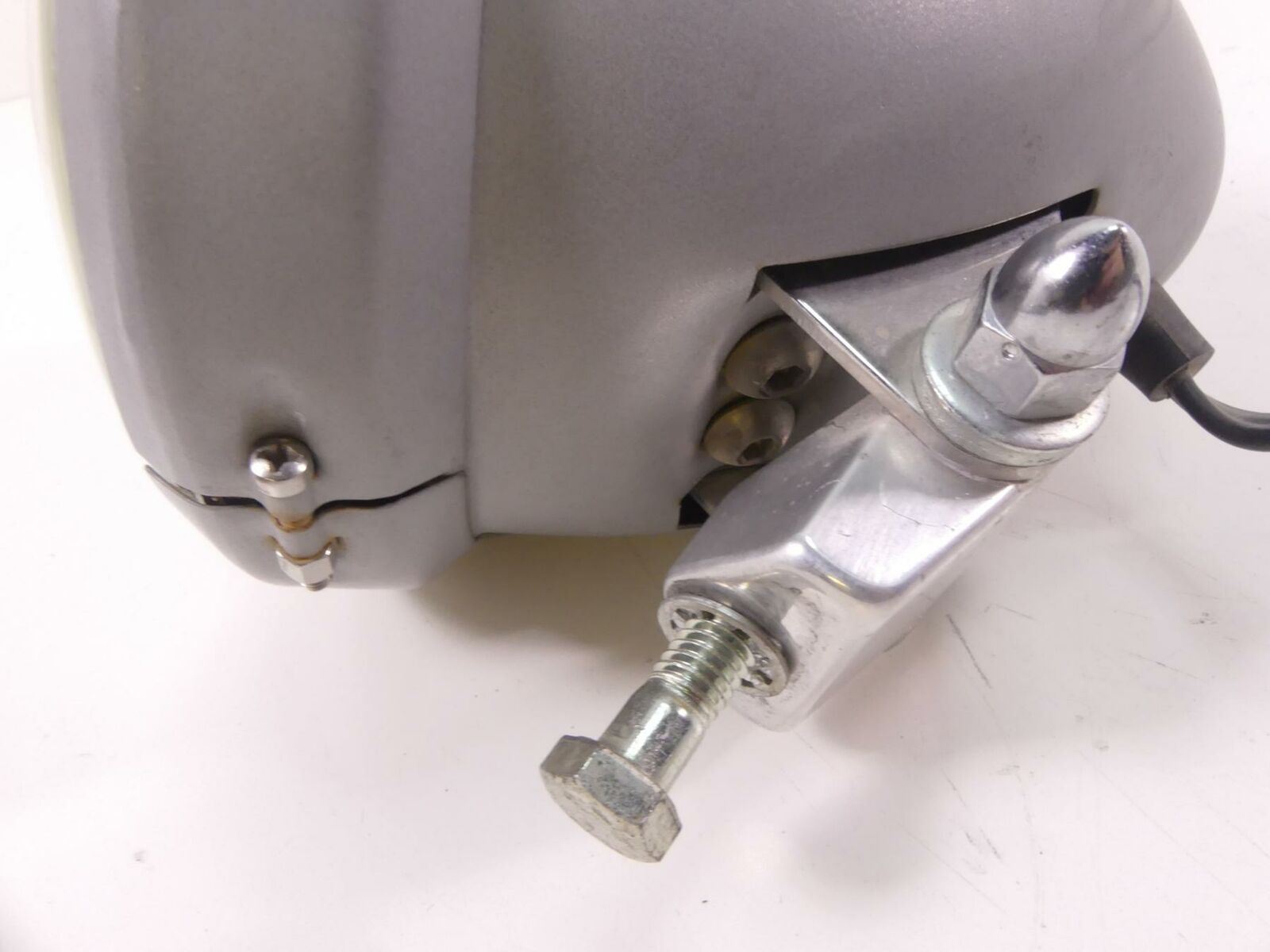 2009 Harley FXCW Softail Rocker Headlight Head Light Lamp & Mount - Dent 69453-0 {{ shop.shopifyCountryName }} - Mototech271