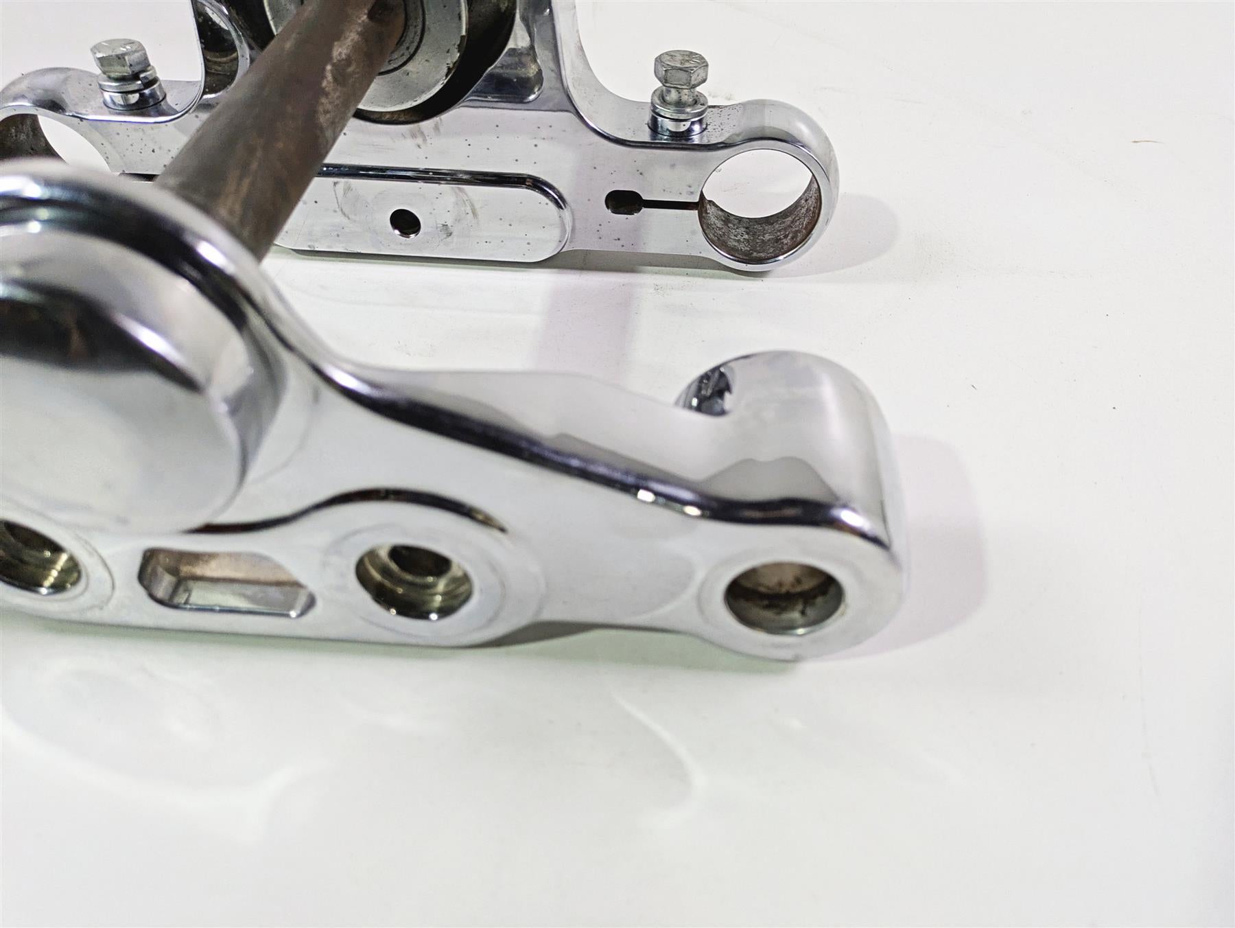 2004 Harley Softail FXSTDI Deuce Upper Lower Triple Tree Clamp 45769-00 45475-00 {{ shop.shopifyCountryName }} - Mototech271