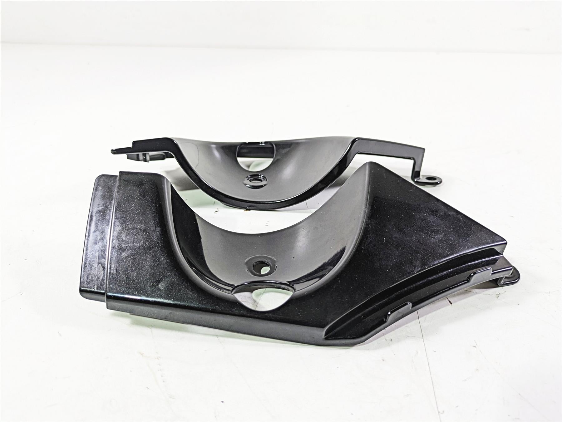 2014 Moto Guzzi California 1400 Touring Rear Shock Cover Fairing Set B063117 {{ shop.shopifyCountryName }} - Mototech271