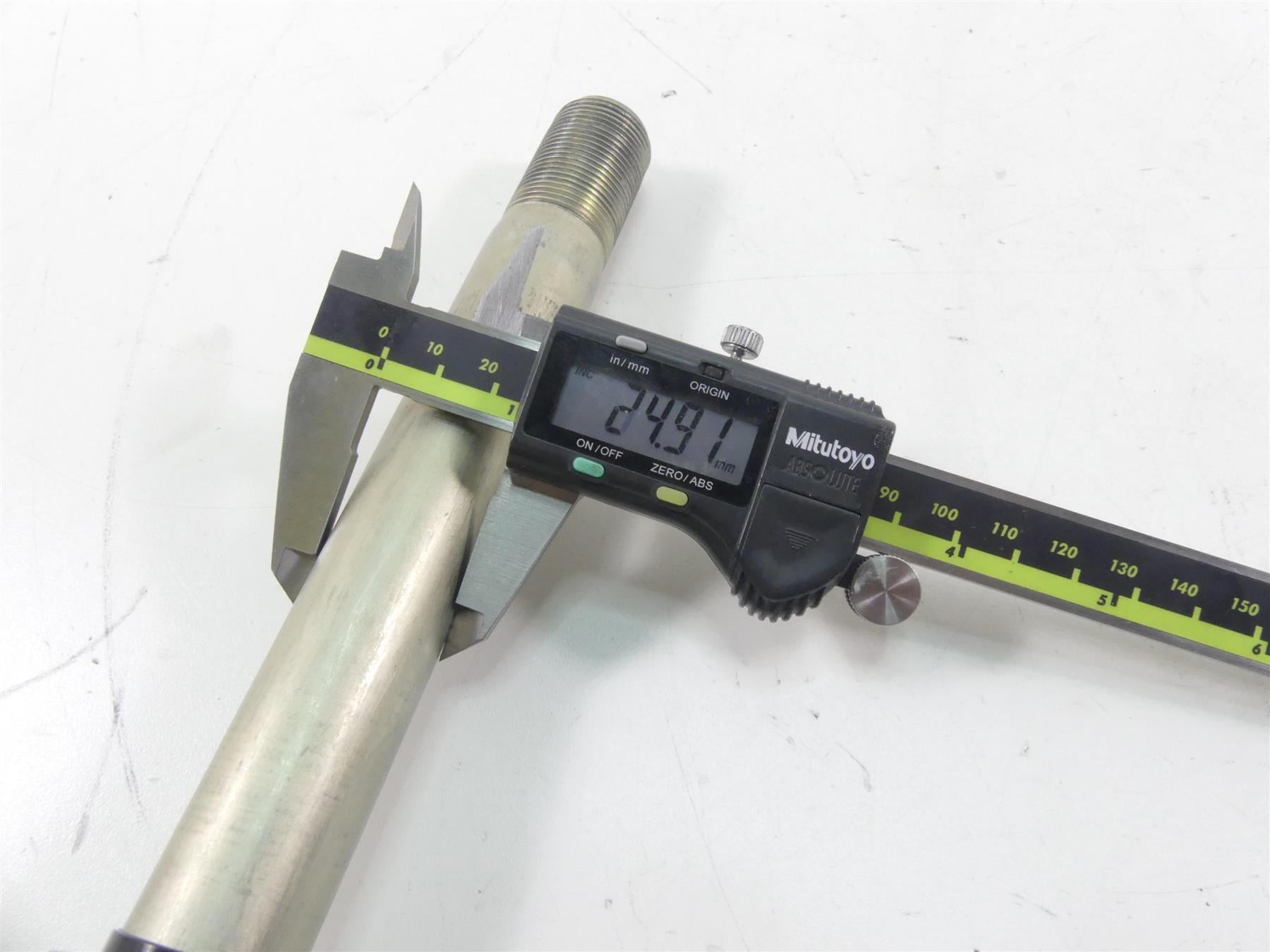 2013 Kawasaki ZX636 ZX6R Ninja Front Axle Wheel Spindle - 25mm 41068-1463 {{ shop.shopifyCountryName }} - Mototech271