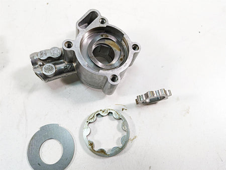 Harley Davidson Big Twin Screamin Eagle Cam Shaft Carrier & Oil Pump 25400018 {{ shop.shopifyCountryName }} - Mototech271