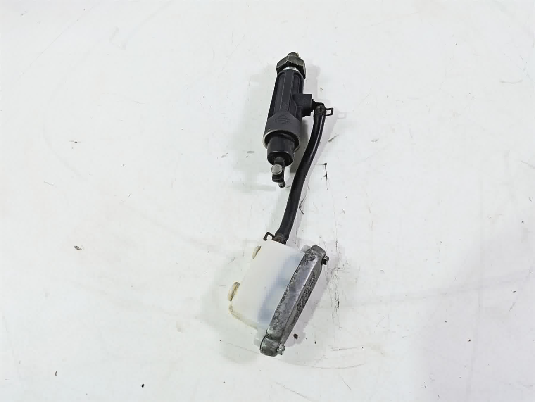 2013 Harley VRSCF Muscle Rod Brembo Rear Brake Master Cylinder 44740-06A {{ shop.shopifyCountryName }} - Mototech271