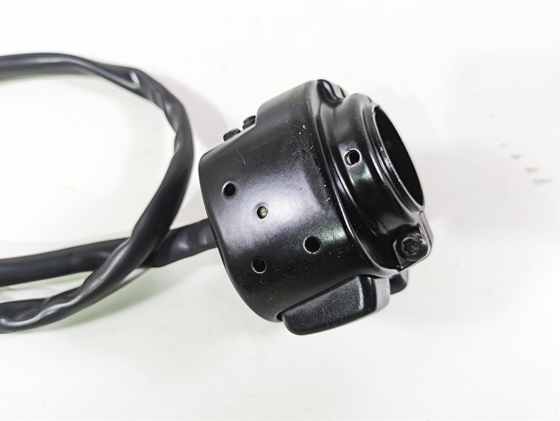 2008 Harley FLSTC Softail Heritage Left Hand Lights Control Switch 71682-06A {{ shop.shopifyCountryName }} - Mototech271