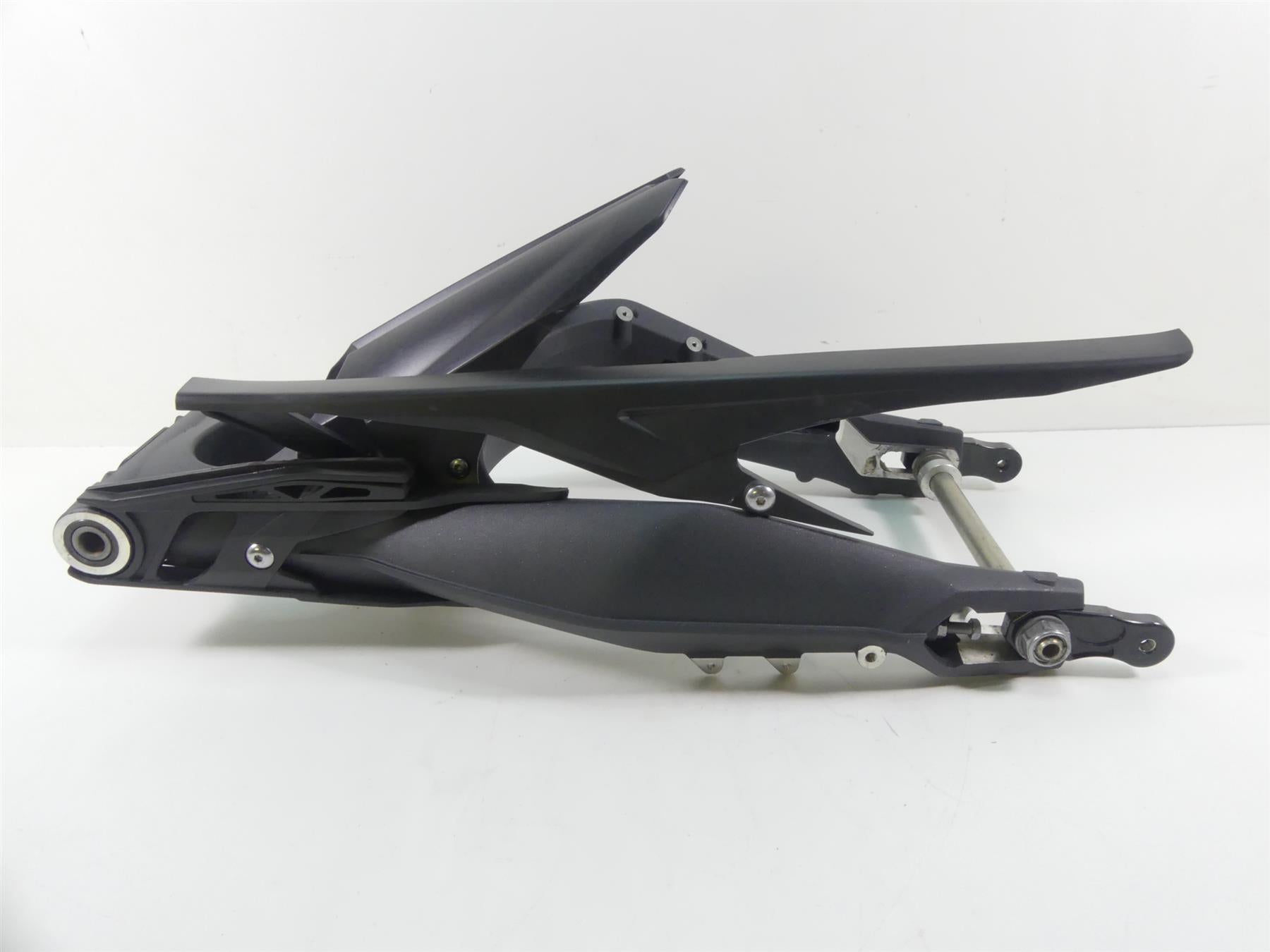 2013 Triumph Street Triple 675R Nice Rear Swingarm Swing Arm & Axle T2050606