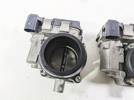 2018 Ducati Hypermotard 939 SP Throttle Fuel Injection Body Set 28240904A {{ shop.shopifyCountryName }} - Mototech271