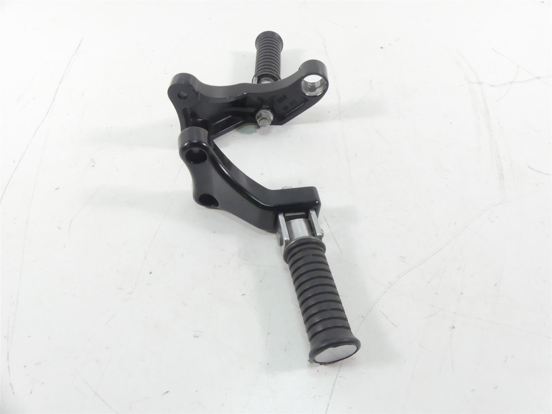 2004 Kawasaki VN1600 Meanstreak Rear Passenger Foot Peg Footpeg Set 35011-1922 {{ shop.shopifyCountryName }} - Mototech271
