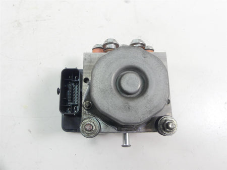 2017 Harley Touring FLHTKL Electra Glide Abs Brake Pump Unit Module 41100046 {{ shop.shopifyCountryName }} - Mototech271