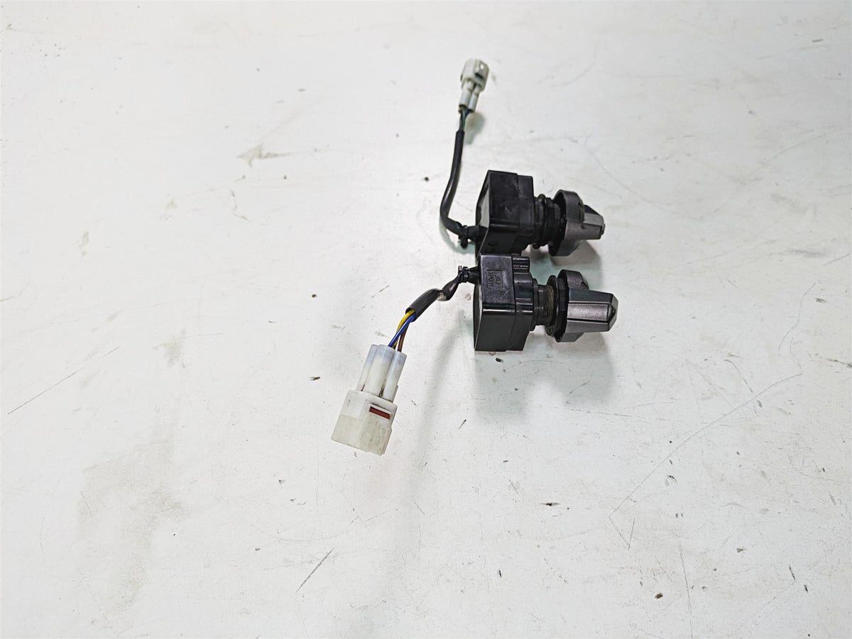 2019 Yamaha YXZ1000 R EPS SS SE Light Awd 4wd Switch Set 2HC-82526-00-00 {{ shop.shopifyCountryName }} - Mototech271