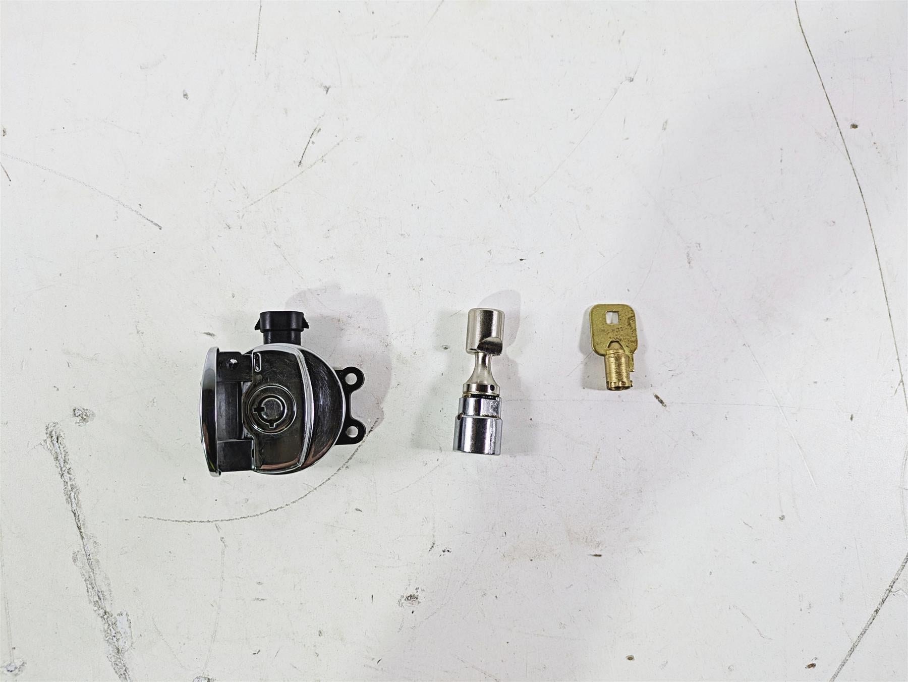 2017 Harley FLS Softail Slim Ignition Switch Key Lock Set 71400076 {{ shop.shopifyCountryName }} - Mototech271