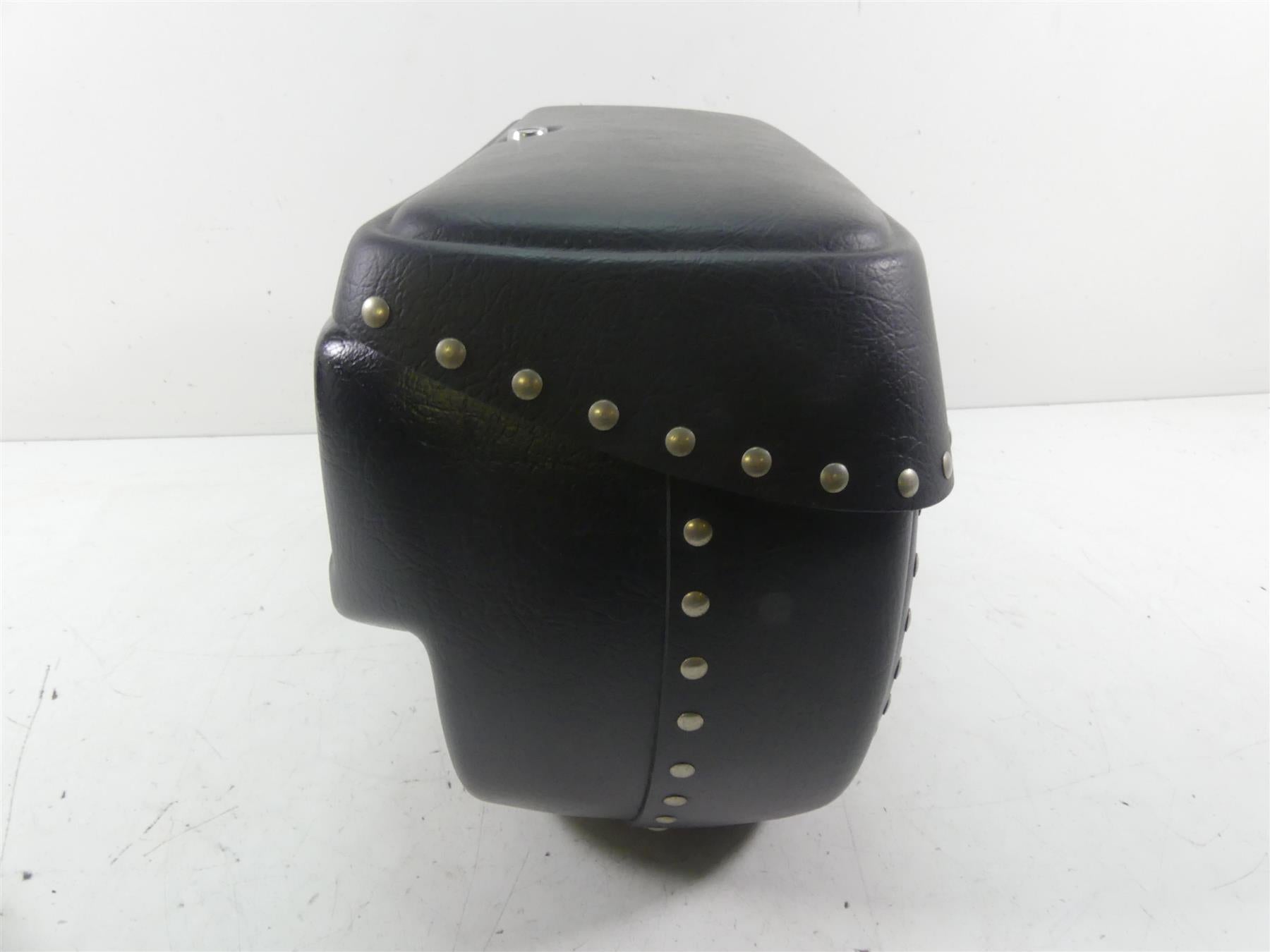 2002 Yamaha XVS1100 V-Star Left Leatherlyke Cross Country Saddlebag ACC625 {{ shop.shopifyCountryName }} - Mototech271