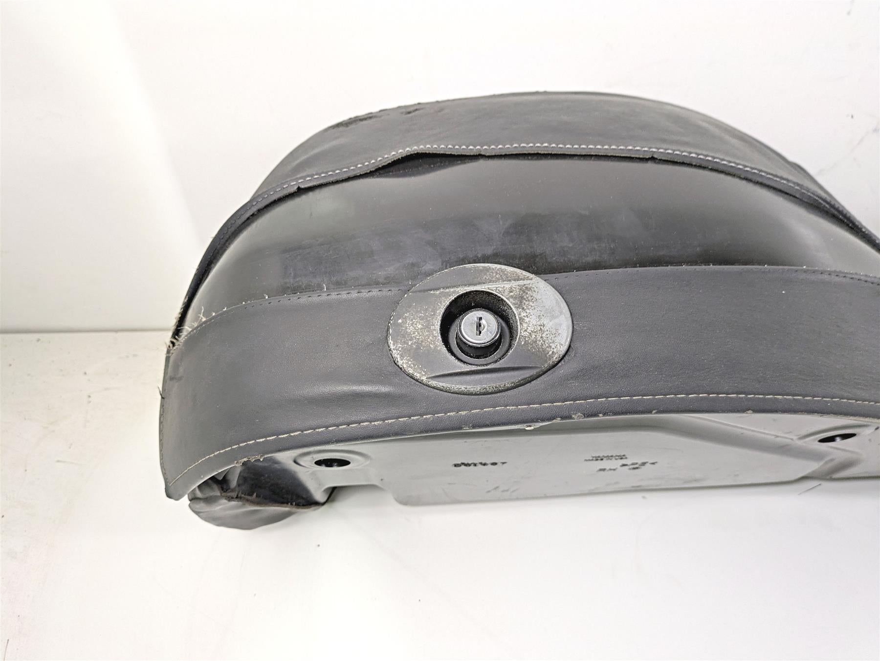2008 Yamaha XVS1300 V-Star Tourer Saddlebag Set 5S6-F8440-00-00 5S6-F8430-00-00 {{ shop.shopifyCountryName }} - Mototech271