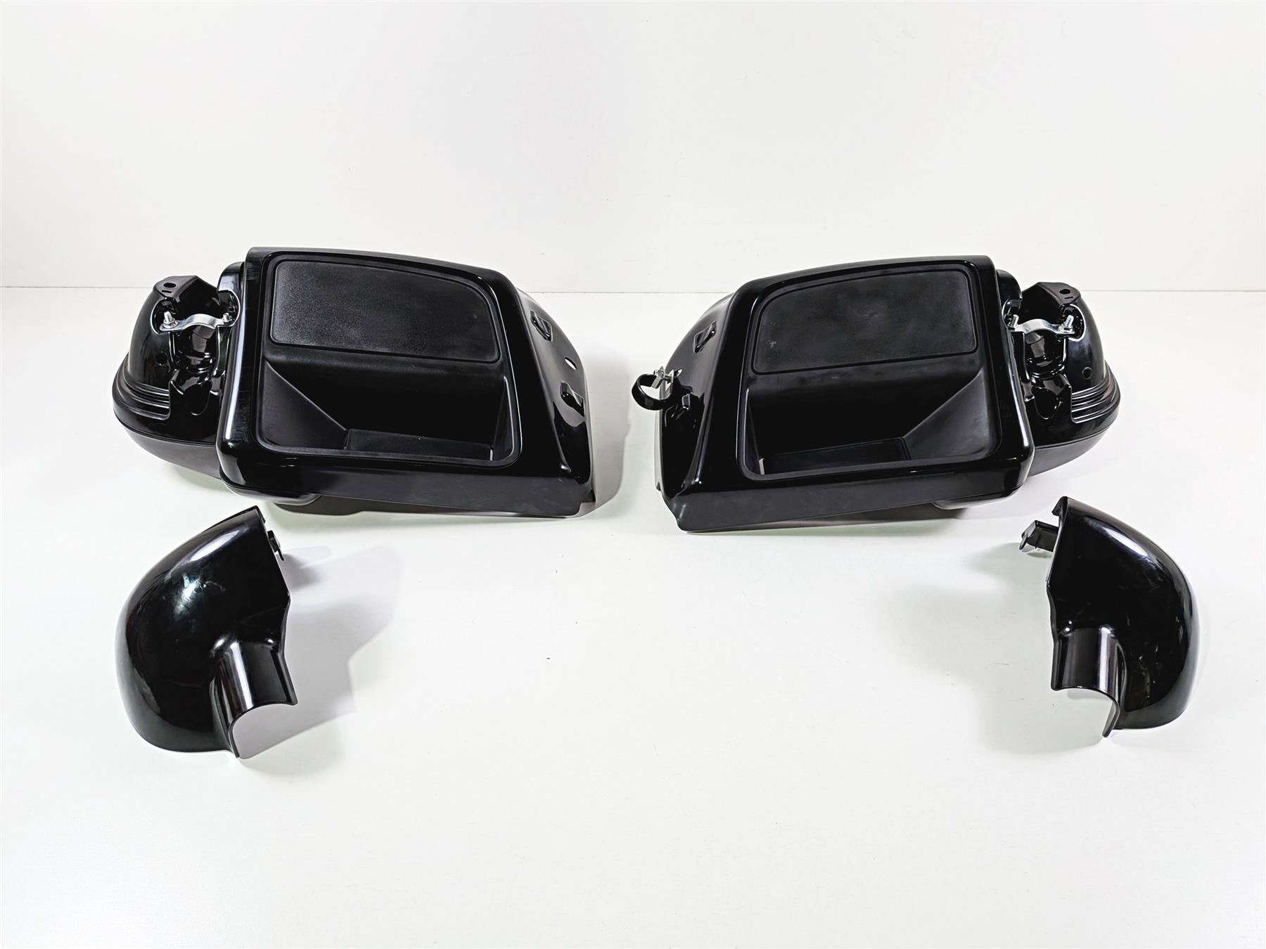 2017 Harley Touring FLHXS Street Glide Left Right Leg Fairing Set Speaker Holes {{ shop.shopifyCountryName }} - Mototech271