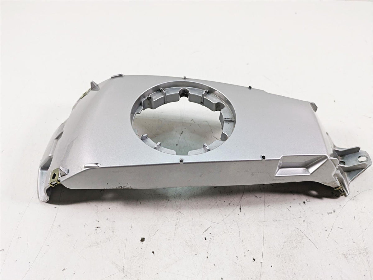 2007 BMW R1200RT K26 Center Tank Cover Fairing Cover 46637681150 46637682975 {{ shop.shopifyCountryName }} - Mototech271