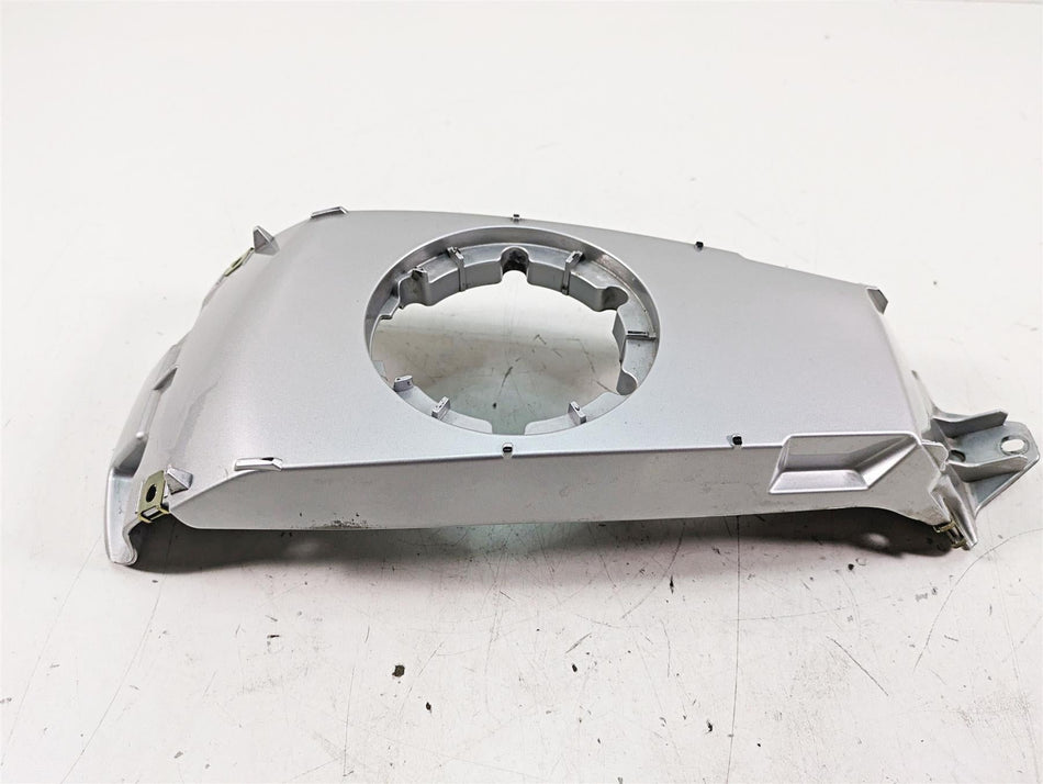 2007 BMW R1200RT K26 Center Tank Cover Fairing Cover 46637681150 46637682975 {{ shop.shopifyCountryName }} - Mototech271