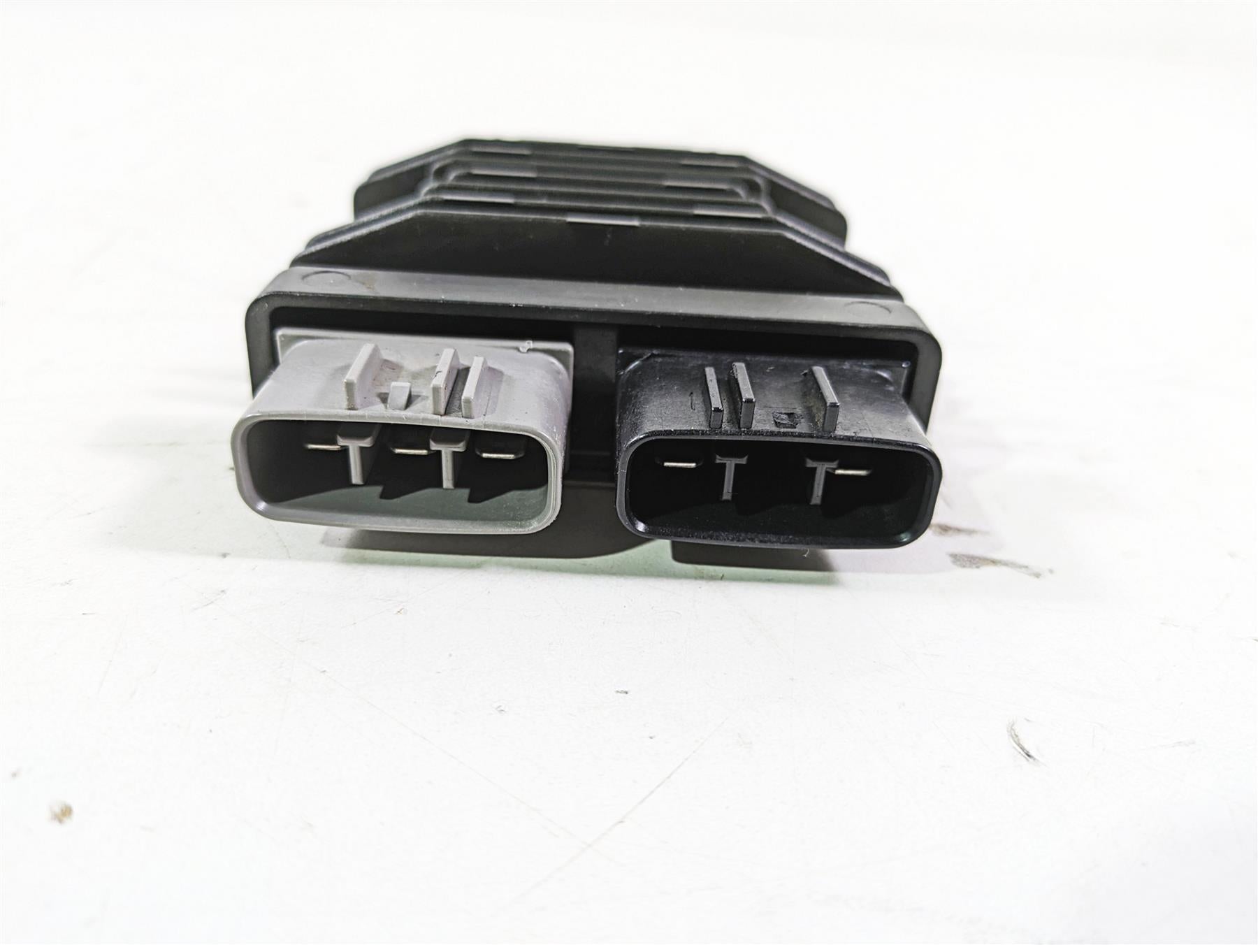 2021 Yamaha Tenere 700 XTZ7 Rectifier Voltage Regulator 1D7-81960-10-00 FH027AA {{ shop.shopifyCountryName }} - Mototech271