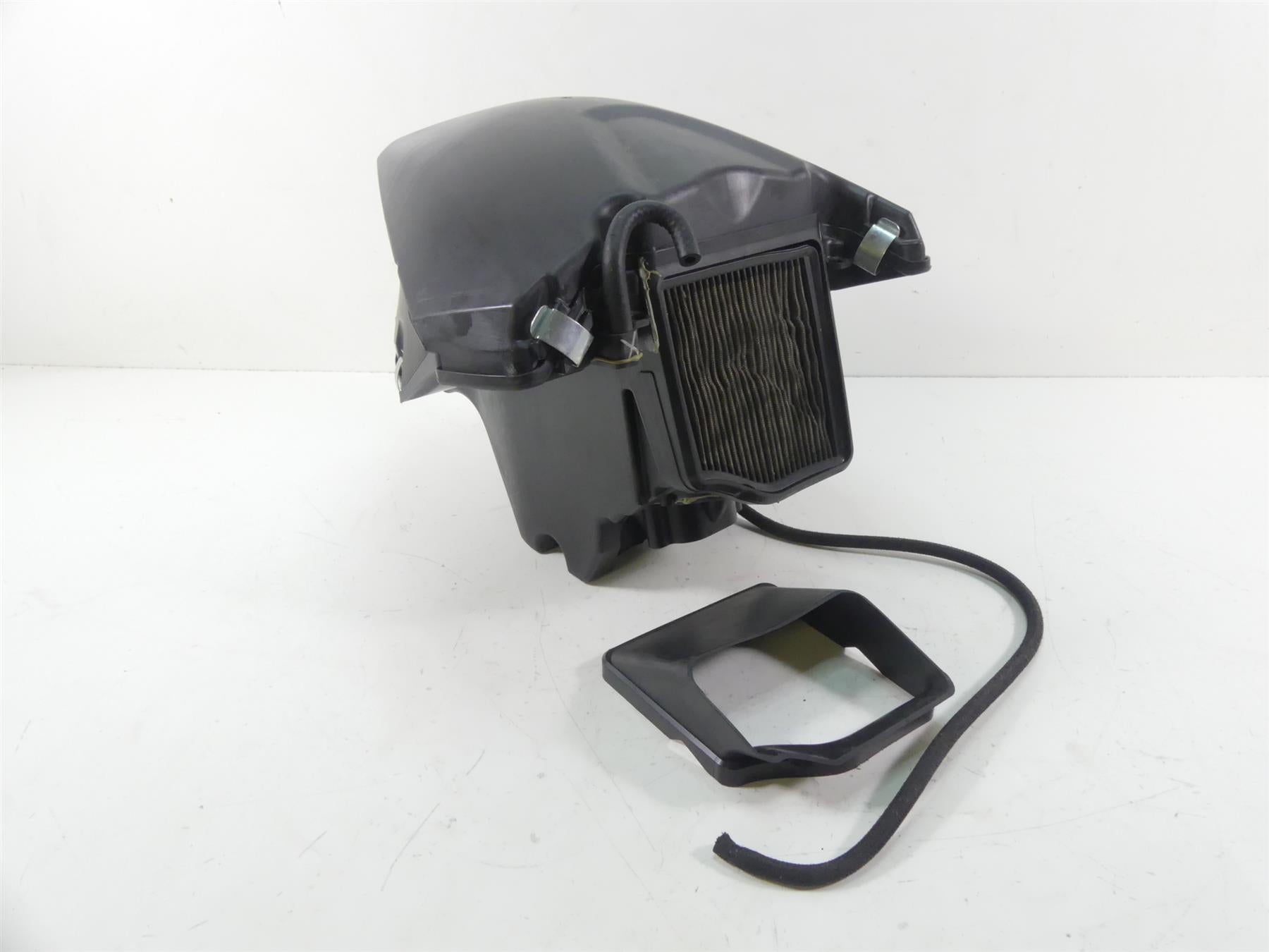 2015 Eric Buell Racing 1190SX Air Box Cleaner Breather Fuel Injectors P0777.1B7 {{ shop.shopifyCountryName }} - Mototech271