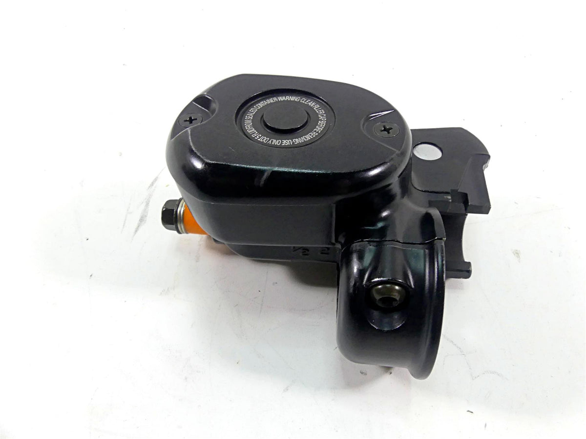 2005 Harley Sportster XL1200 C Front Brake Master Cylinder 1/2" 45146-04 {{ shop.shopifyCountryName }} - Mototech271