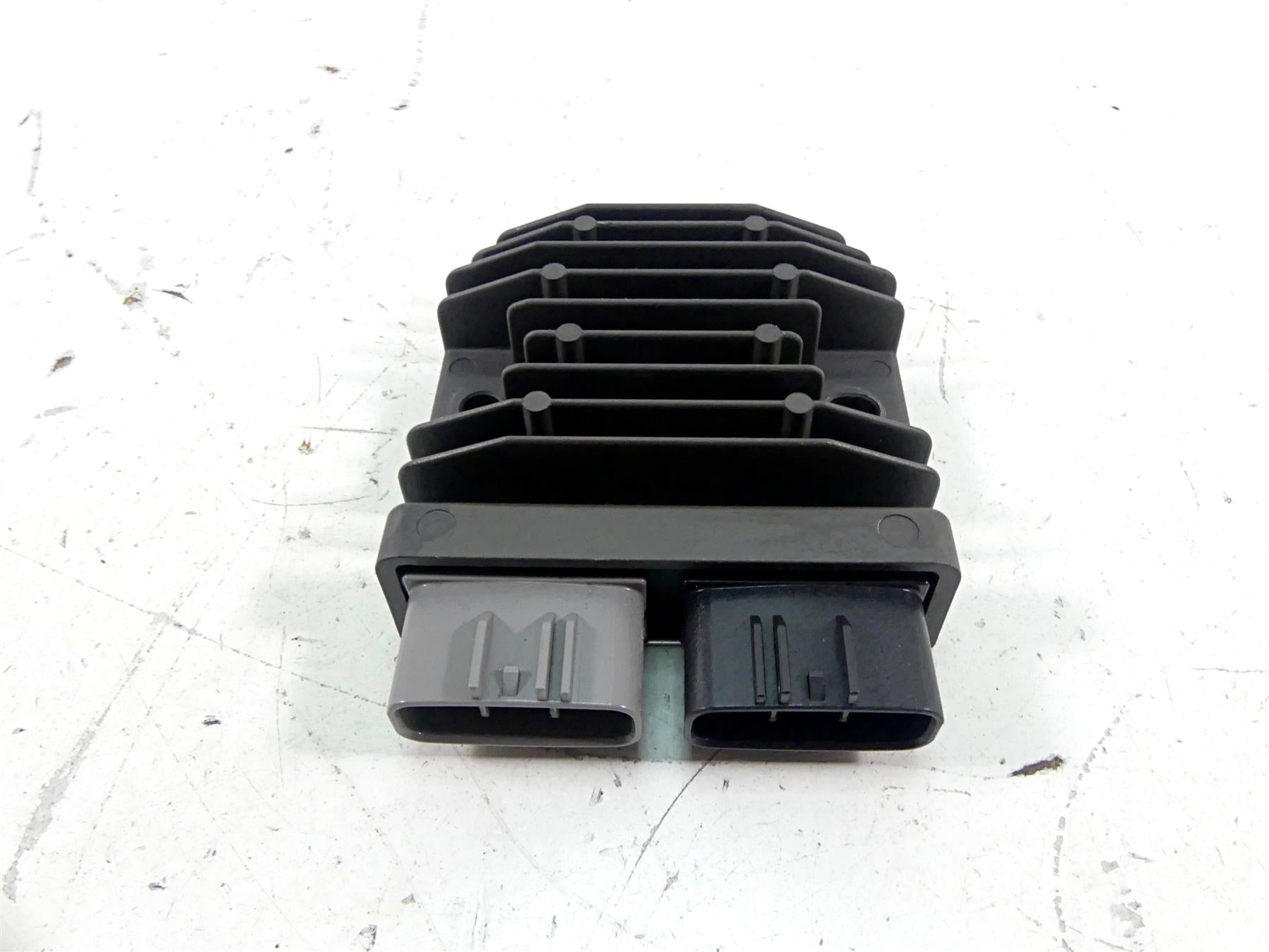 2018 BMW S1000RR K46 Rectifier Voltage Regulator FH020CA 12317718422 {{ shop.shopifyCountryName }} - Mototech271