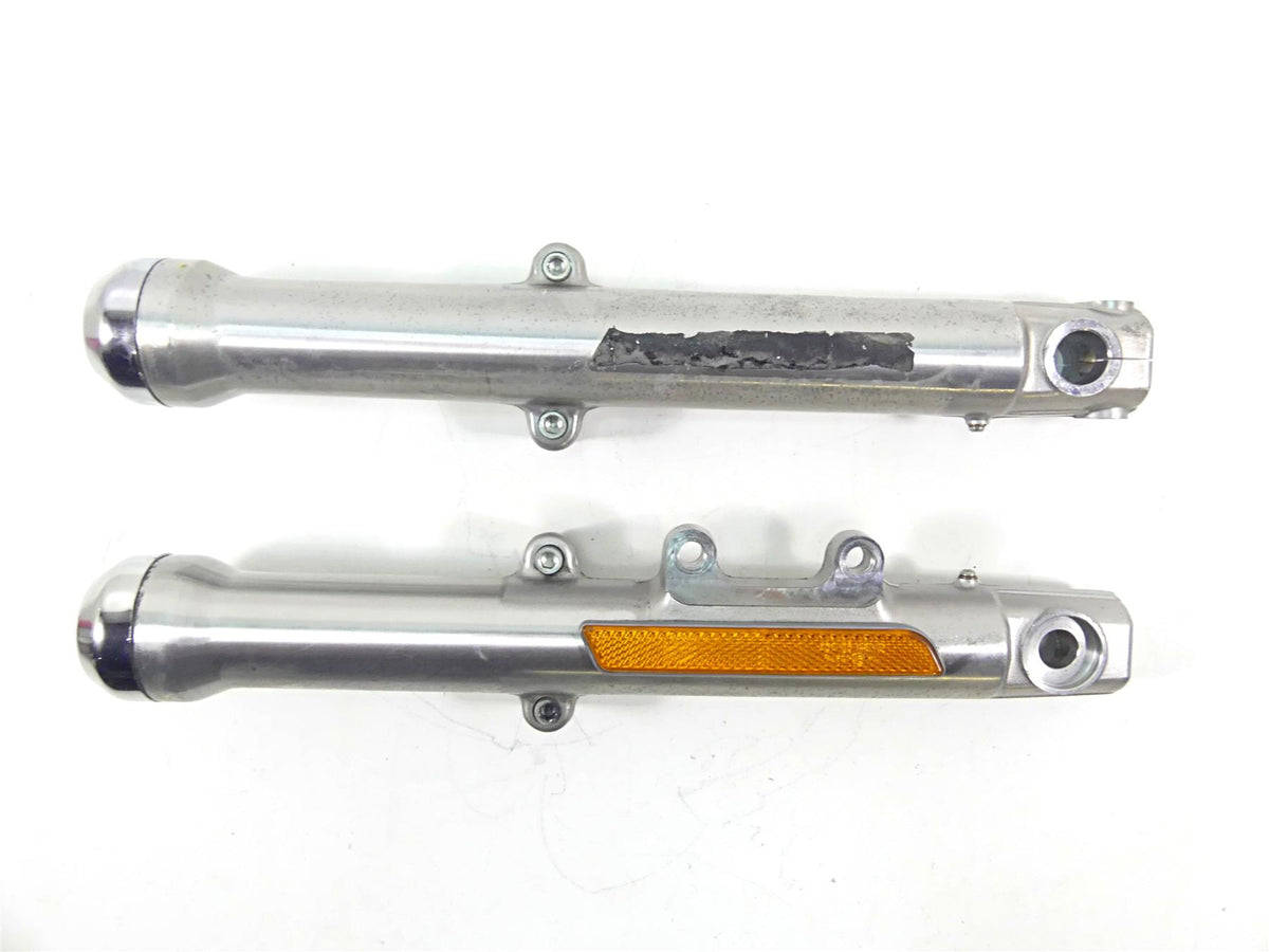 2005 Harley Sportster XL1200 C Showa Front Fork Lowers Set 45901-04 45900-04 {{ shop.shopifyCountryName }} - Mototech271