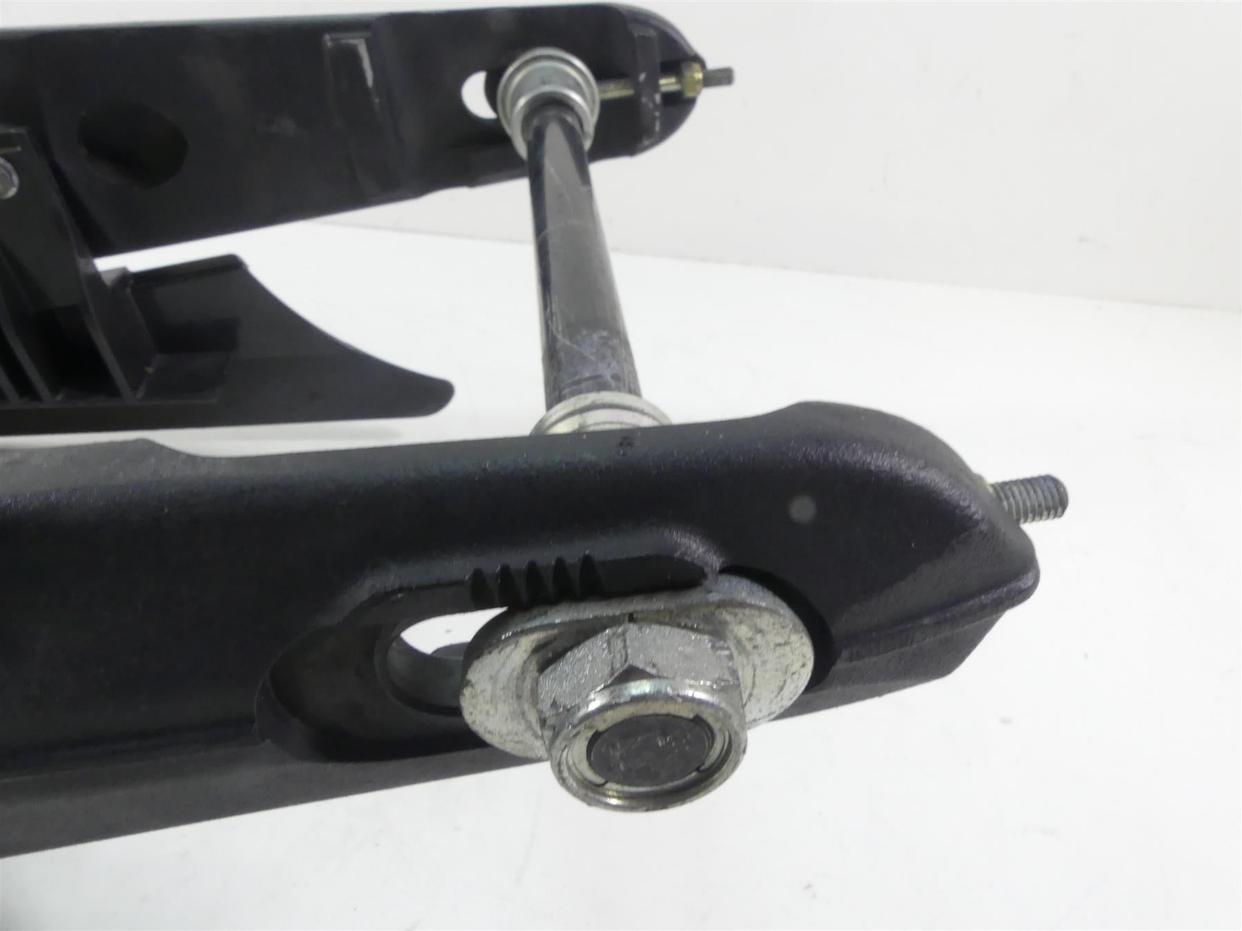 2016 Indian Chieftain Dark Horse Swingarm Swing Arm Rear Suspension 5139825 {{ shop.shopifyCountryName }} - Mototech271