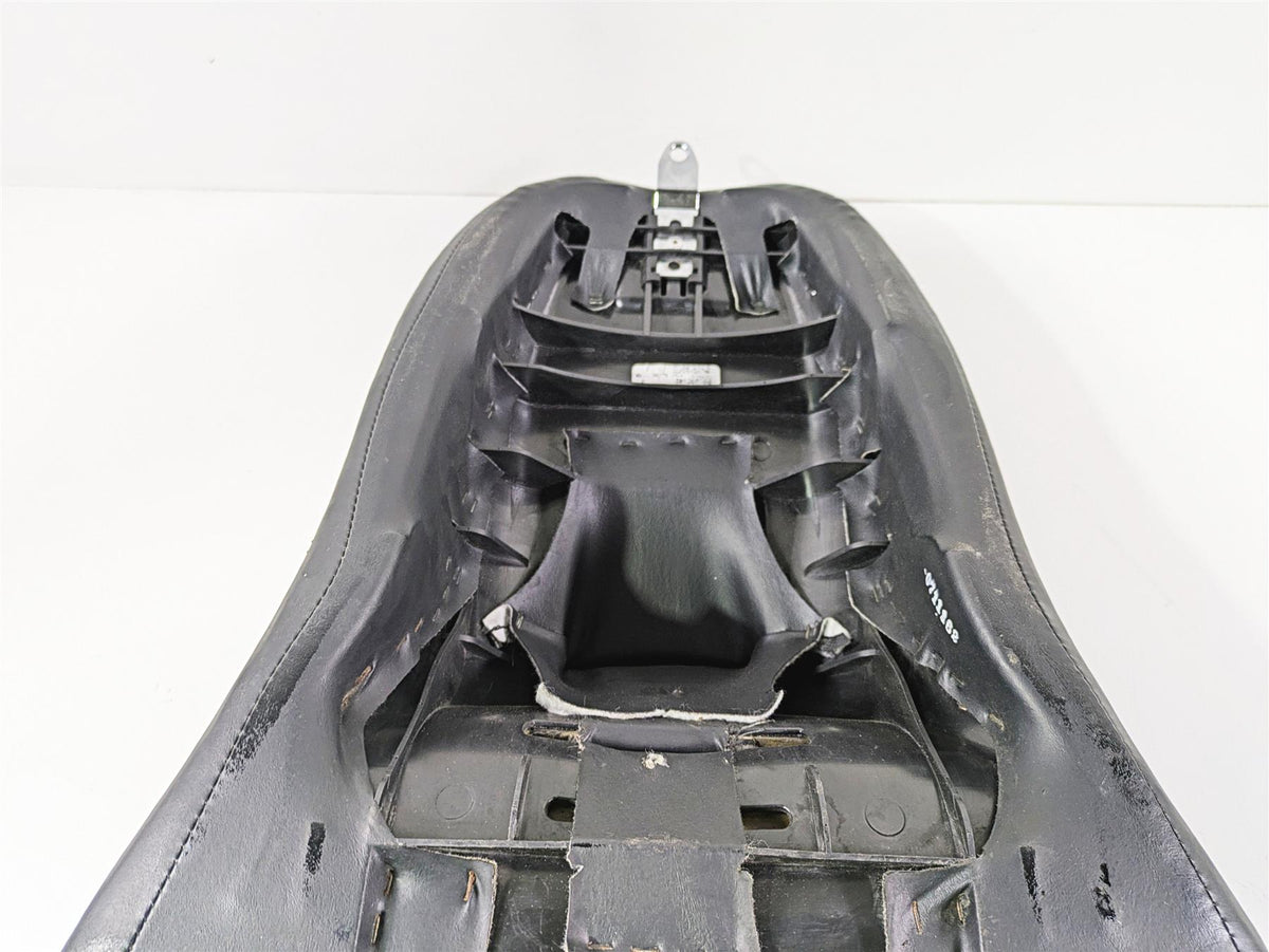 2010 Harley Touring FLHX Street Glide Seat Saddle Low 52000142 {{ shop.shopifyCountryName }} - Mototech271