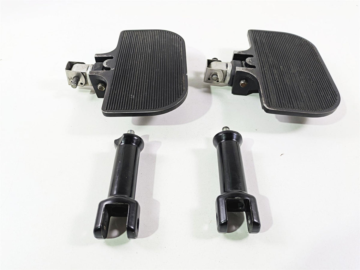 2018 Harley FLHCS Softail Heritage 115th Rear Passenger Floorboard Set 50500744 {{ shop.shopifyCountryName }} - Mototech271